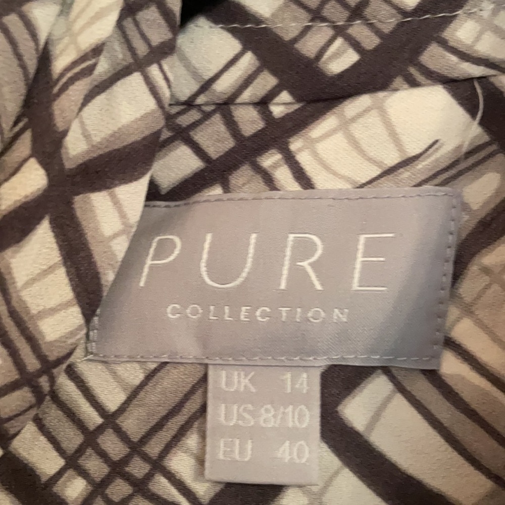 Pure Blouse - Picture 2 of 3